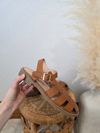 Brown Fisherman Sandals (8)