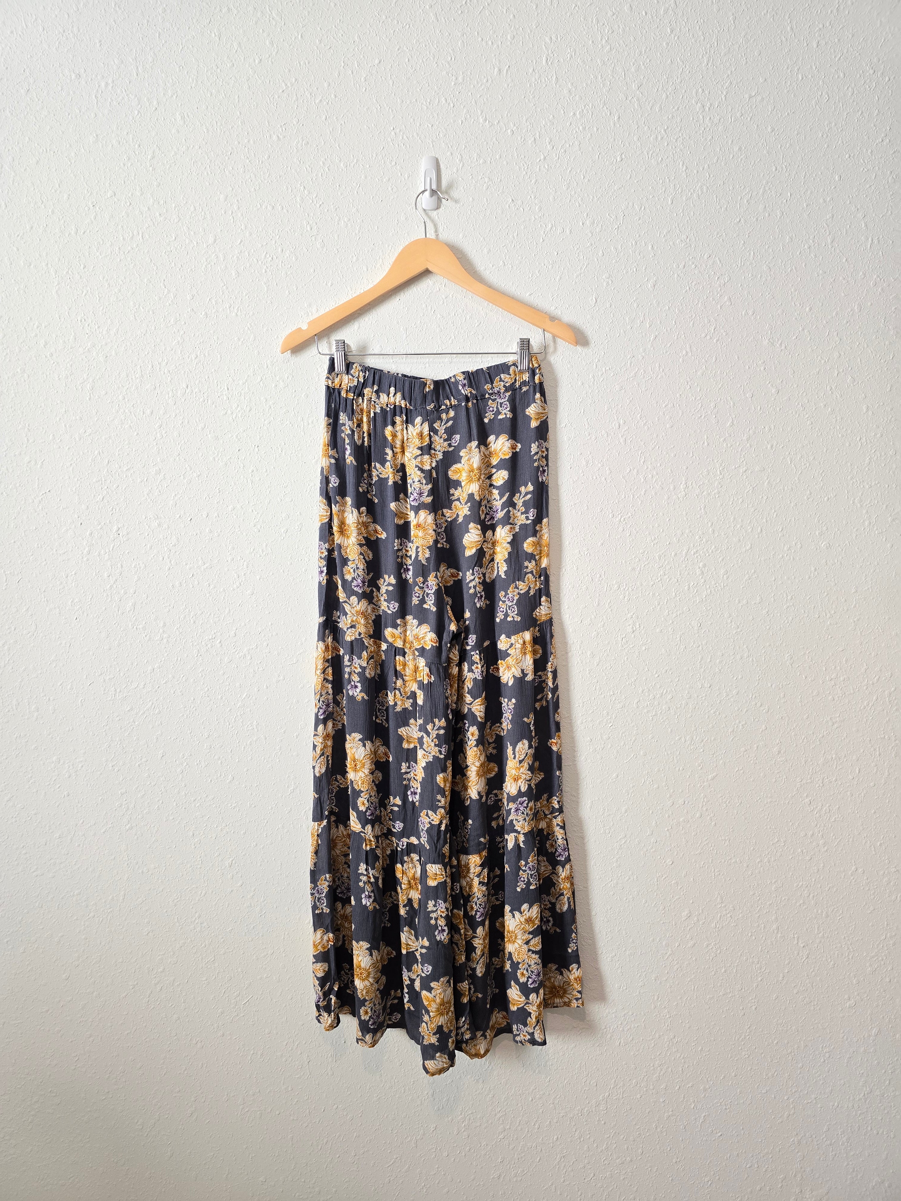 NEW Floral Wide Leg Flowy Pant (S)