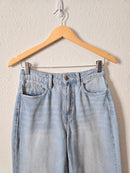 Light Wash Wide Leg Jeans (25)