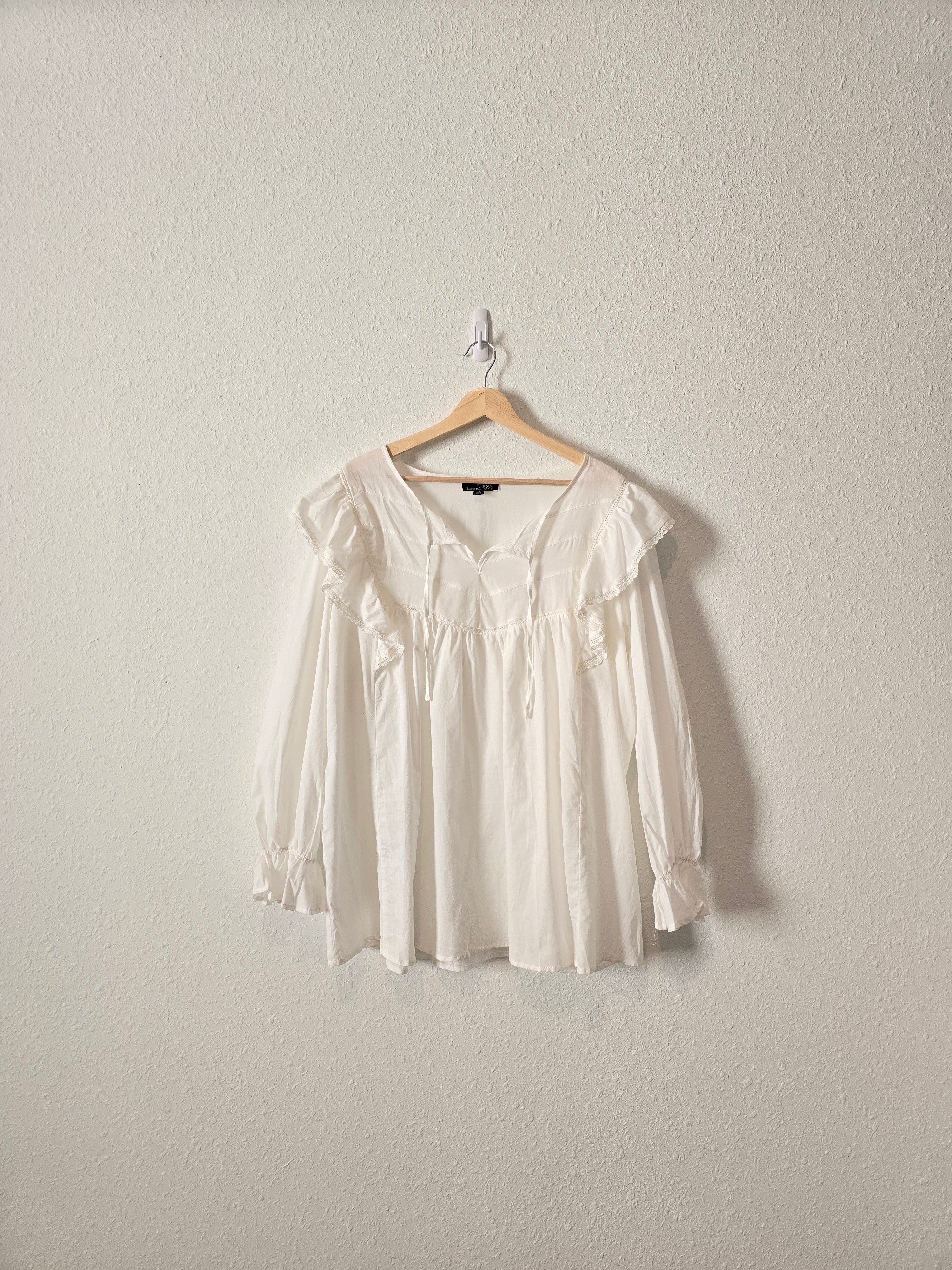 White Ruffle Coastal Blouse (1X)