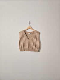 Le Lis Crop Cable Knit Vest (S)