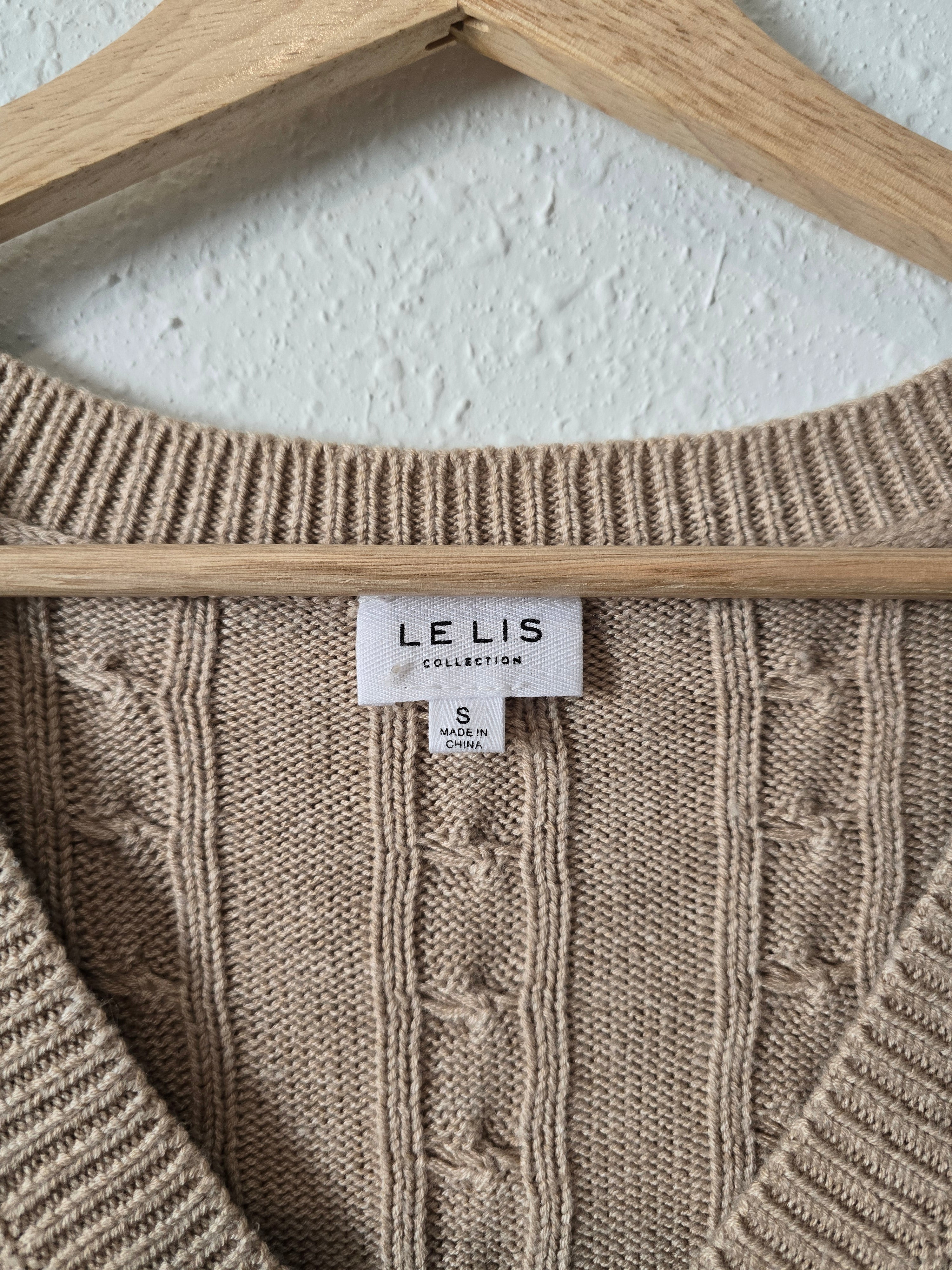 Le Lis Crop Cable Knit Vest (S)