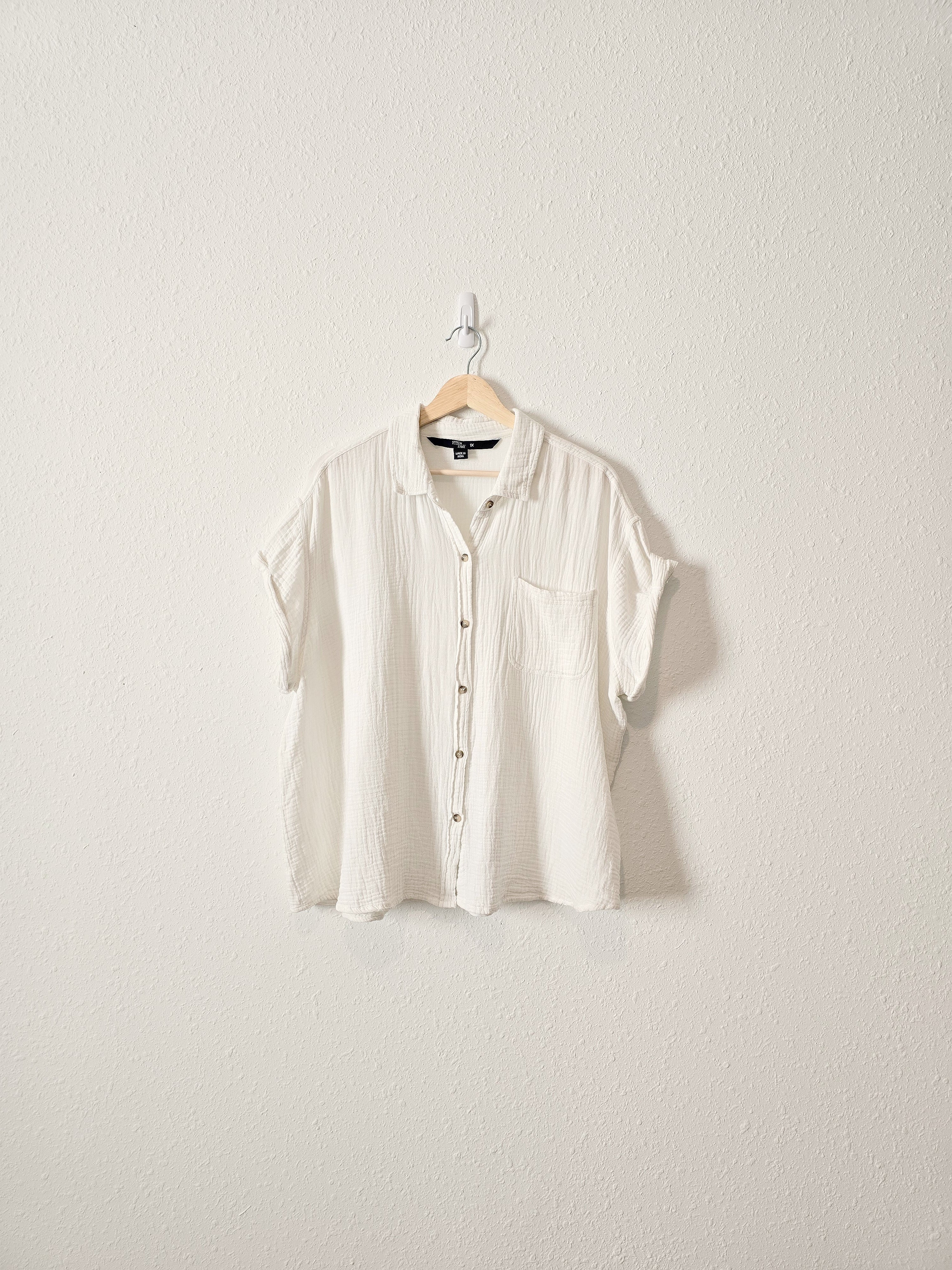 White Gauzy Button Up (1X)