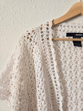 Load image into Gallery viewer, Vintage Crochet Open Top (1X)
