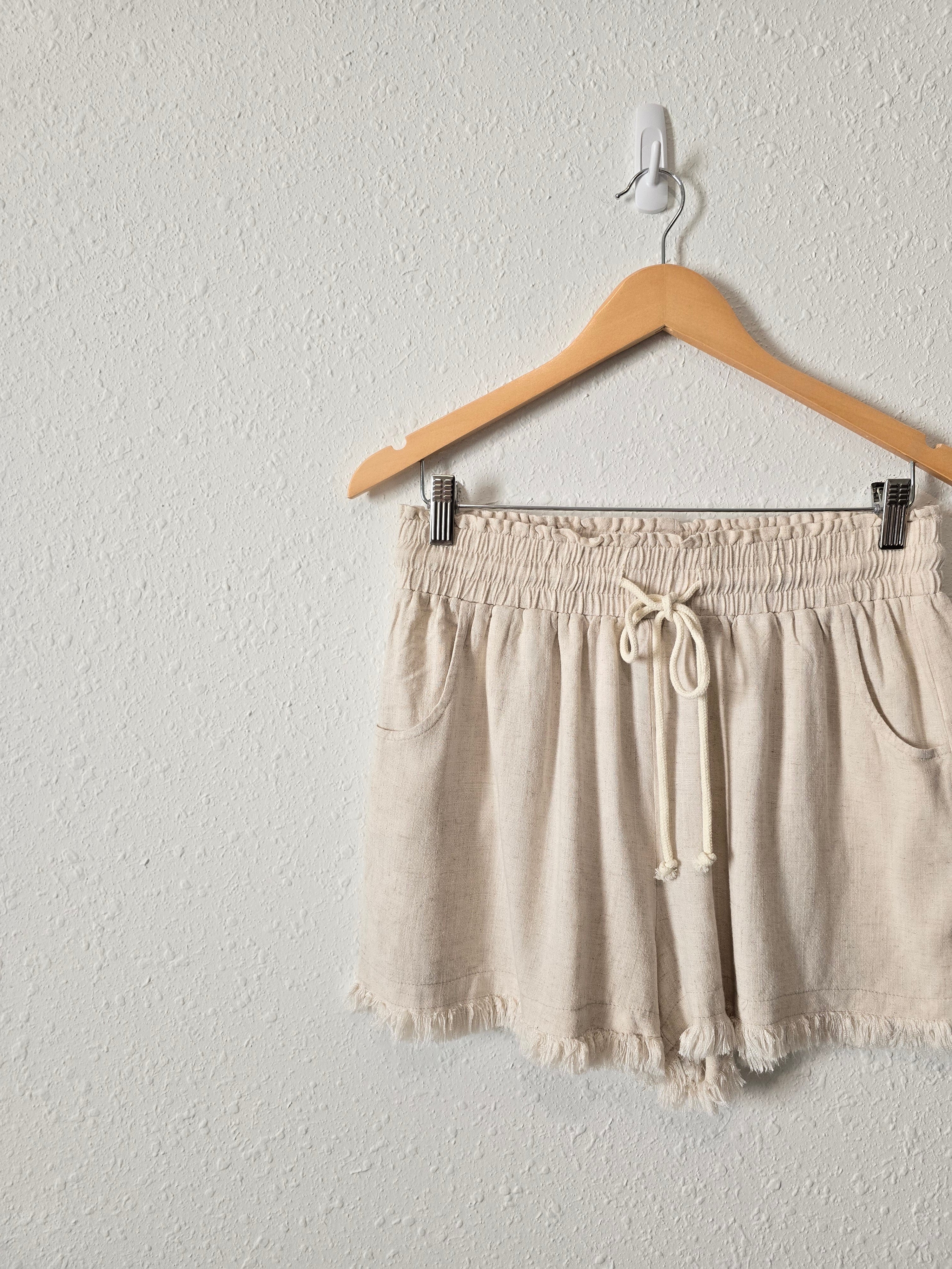 Promesa Neutral Linen Shorts (L)