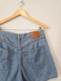 Levi's High Loose Shorts (28)