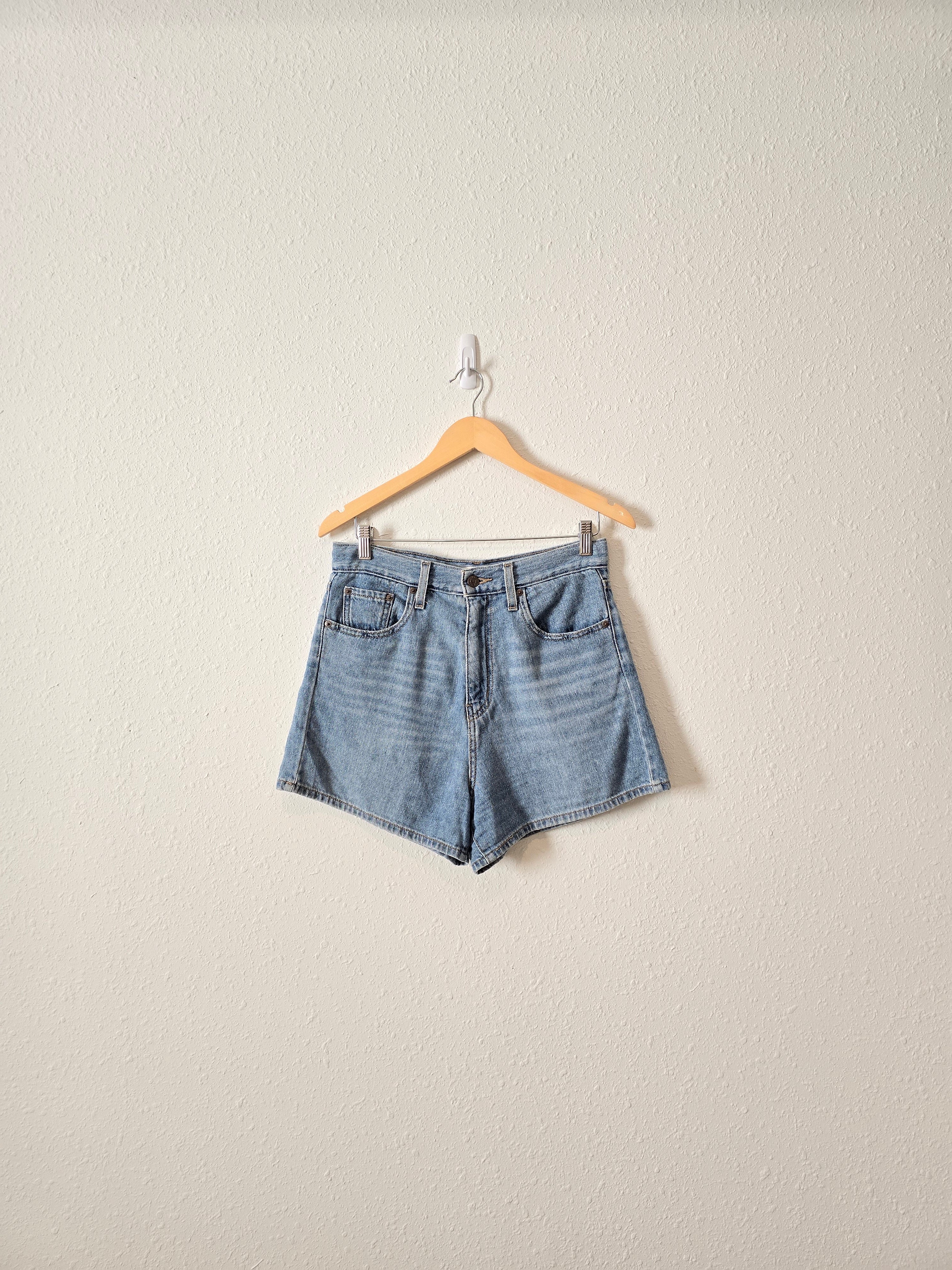 Levi's High Loose Shorts (28)