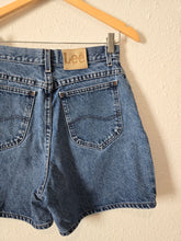 Load image into Gallery viewer, Vintage Lee Denim Shorts (26/27)
