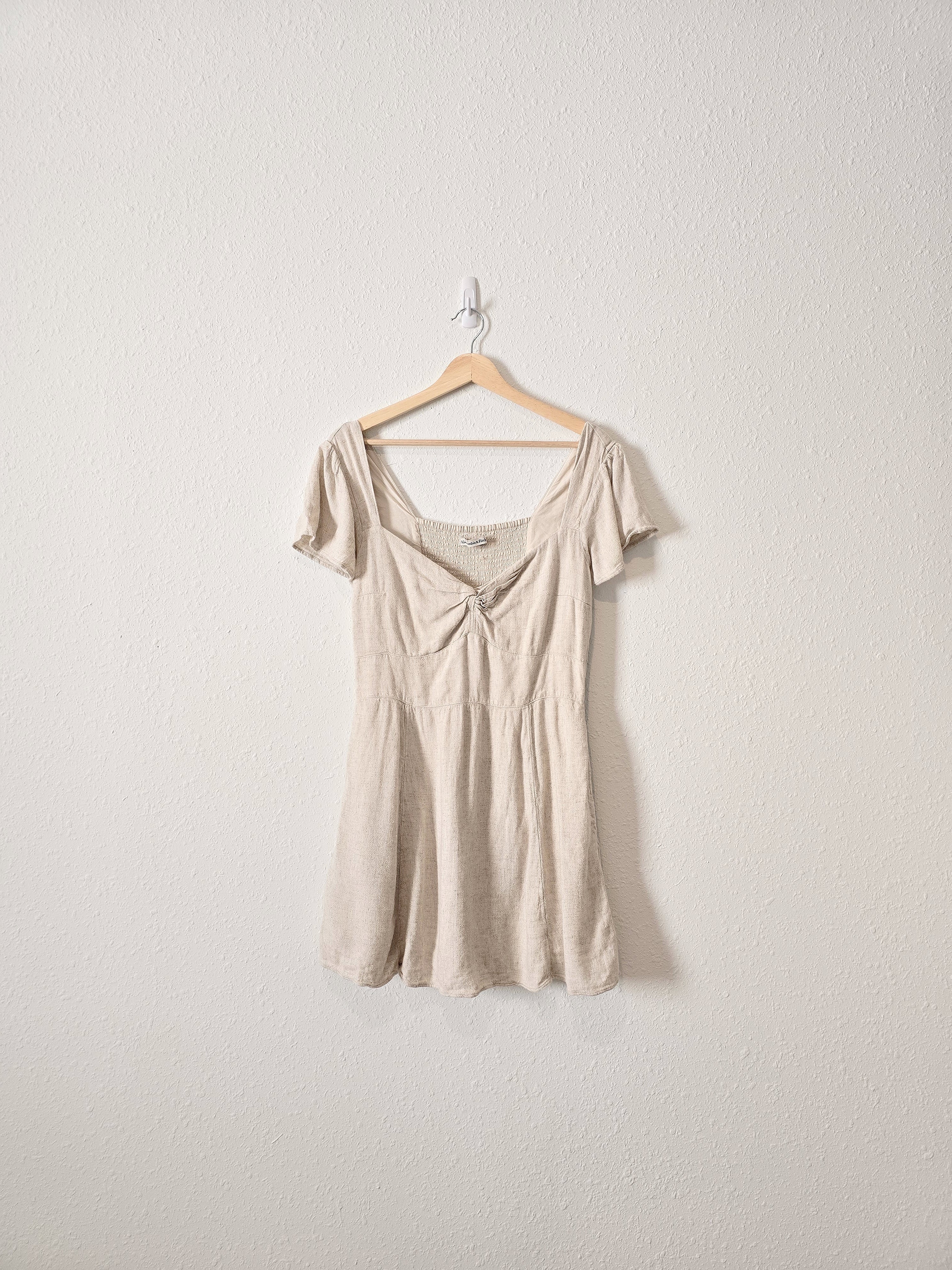 Abercrombie Oat Linen Blend Dress (M)