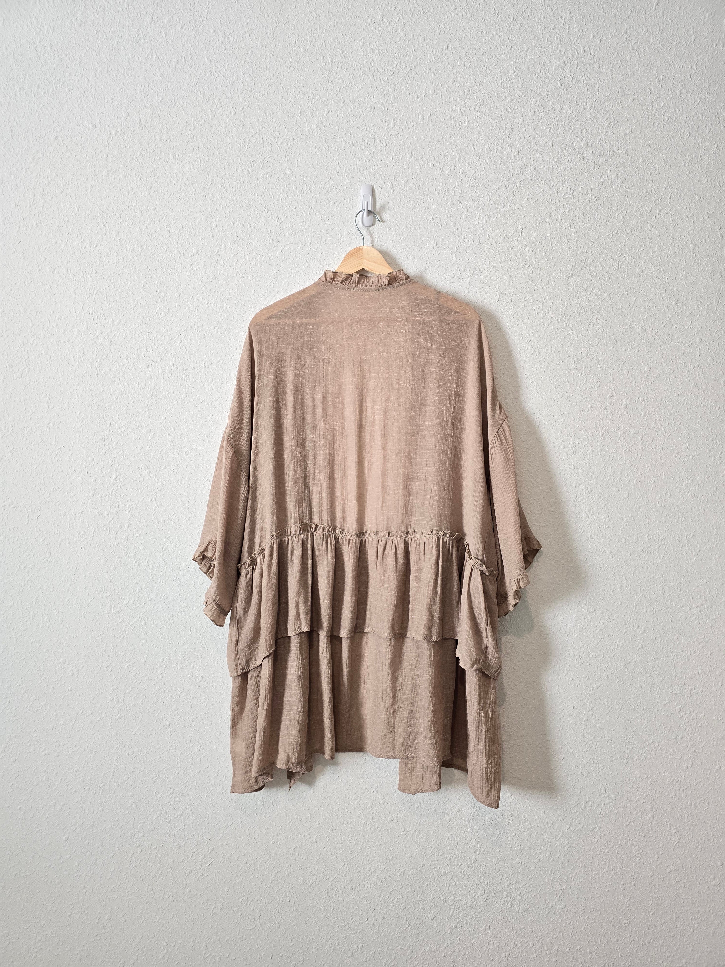 Easel Ruffle Open Front Top (L)