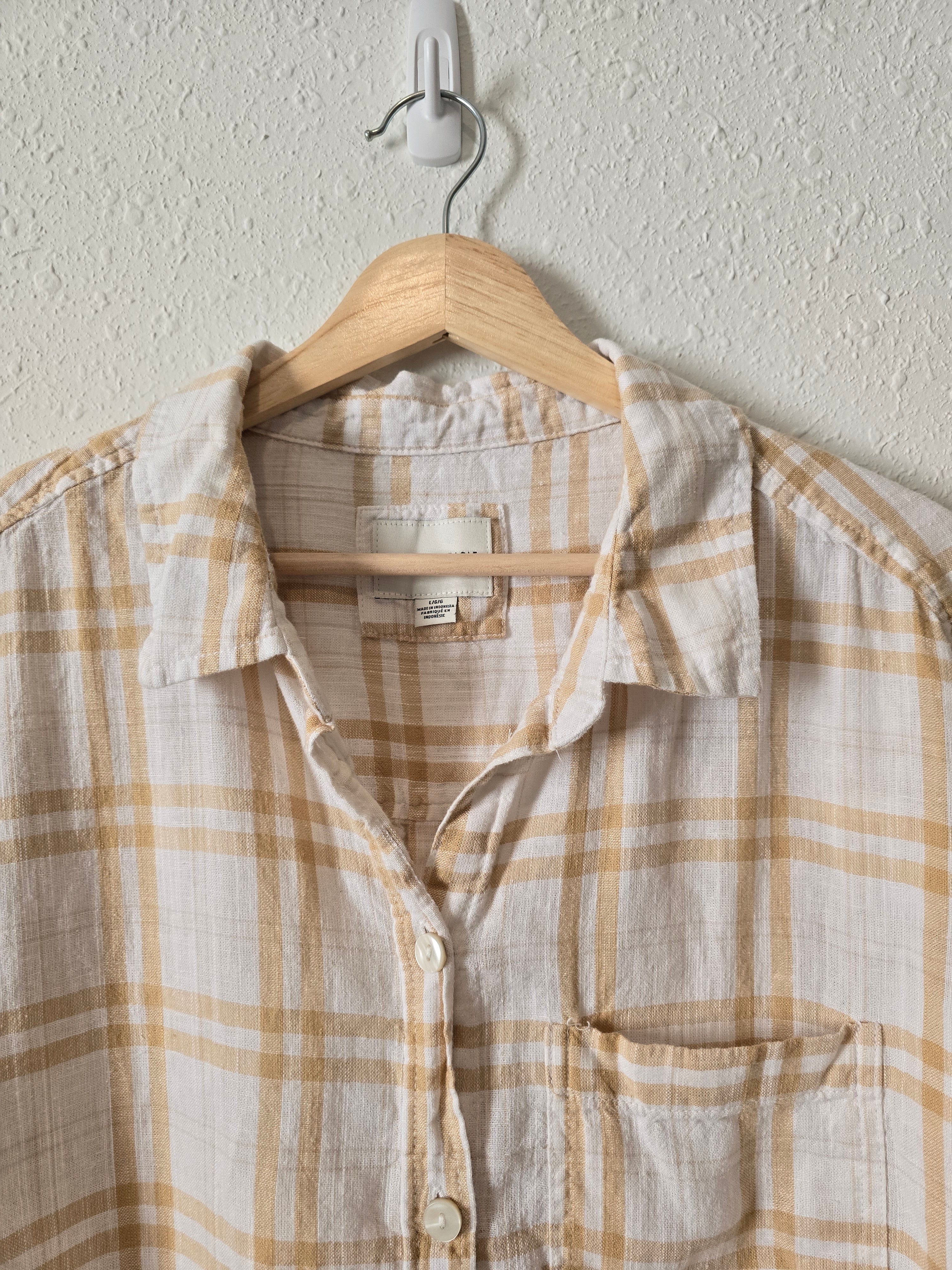 Linen Checkered Button Up (L)