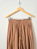 Nutmeg Wide Leg Flowy Pants (S)