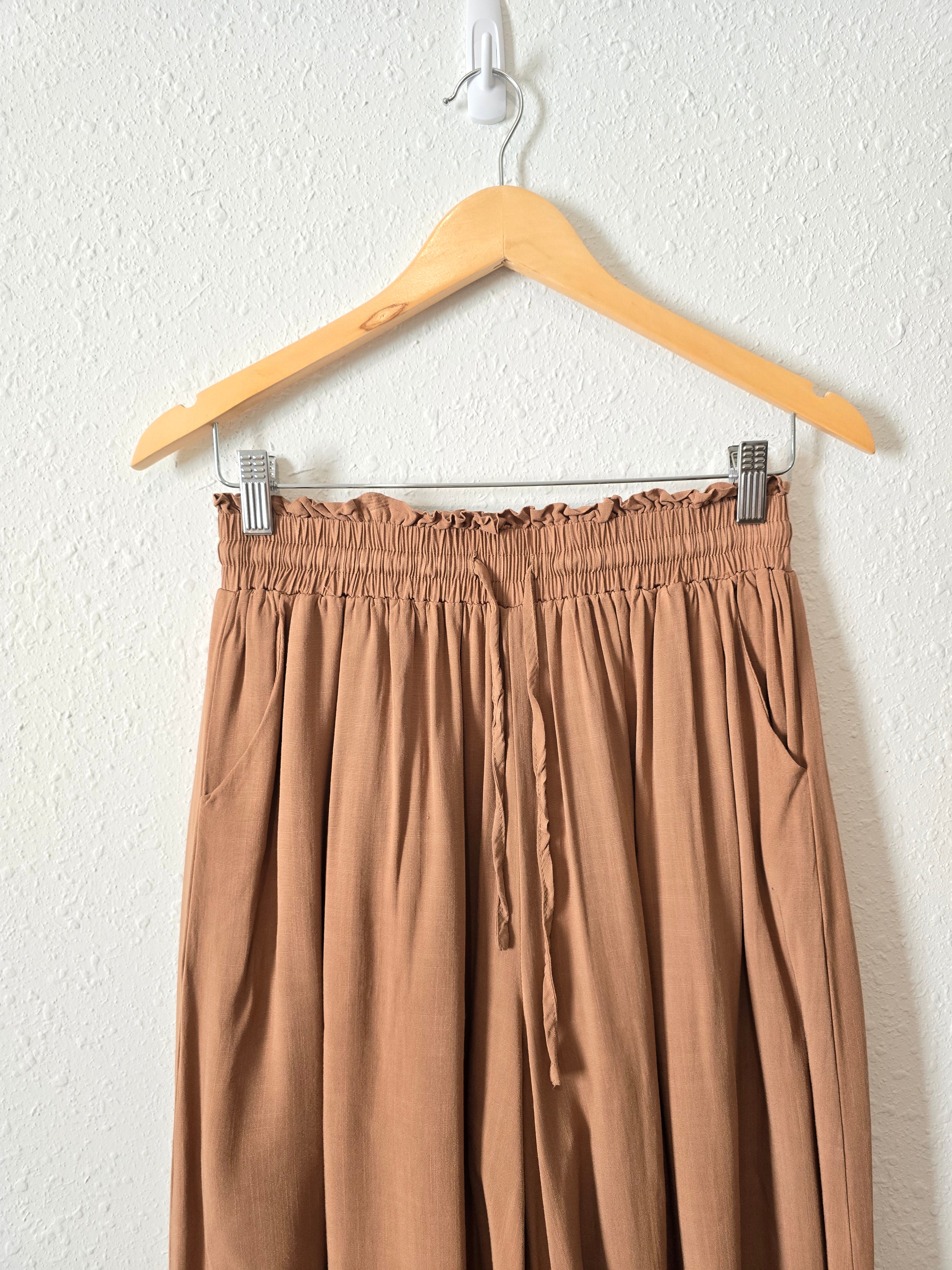 Nutmeg Wide Leg Flowy Pants (S)