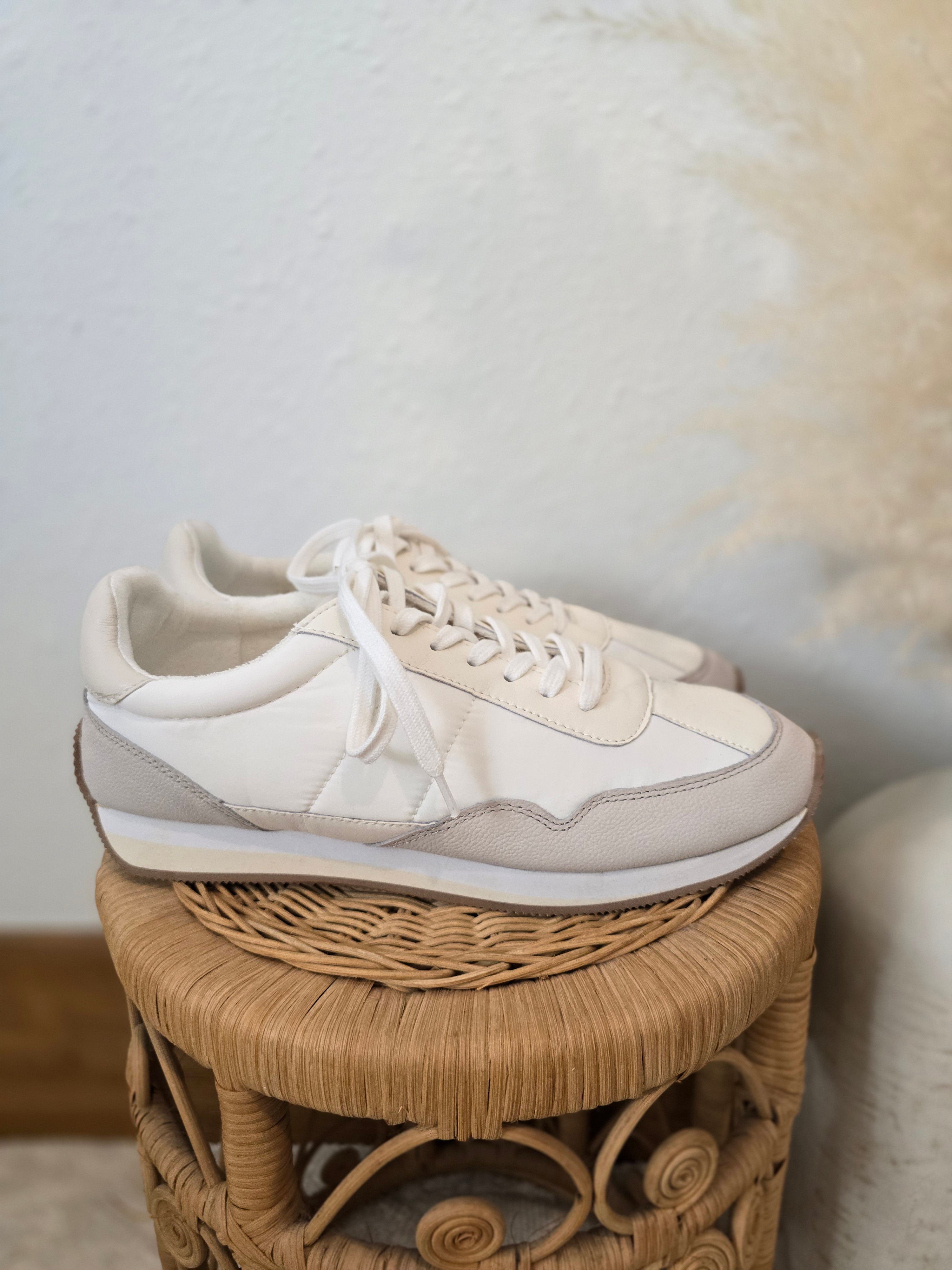 Madewell Neutral Sneakers (10)