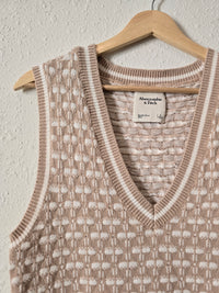 Abercrombie Neutral Knit Vest (L)