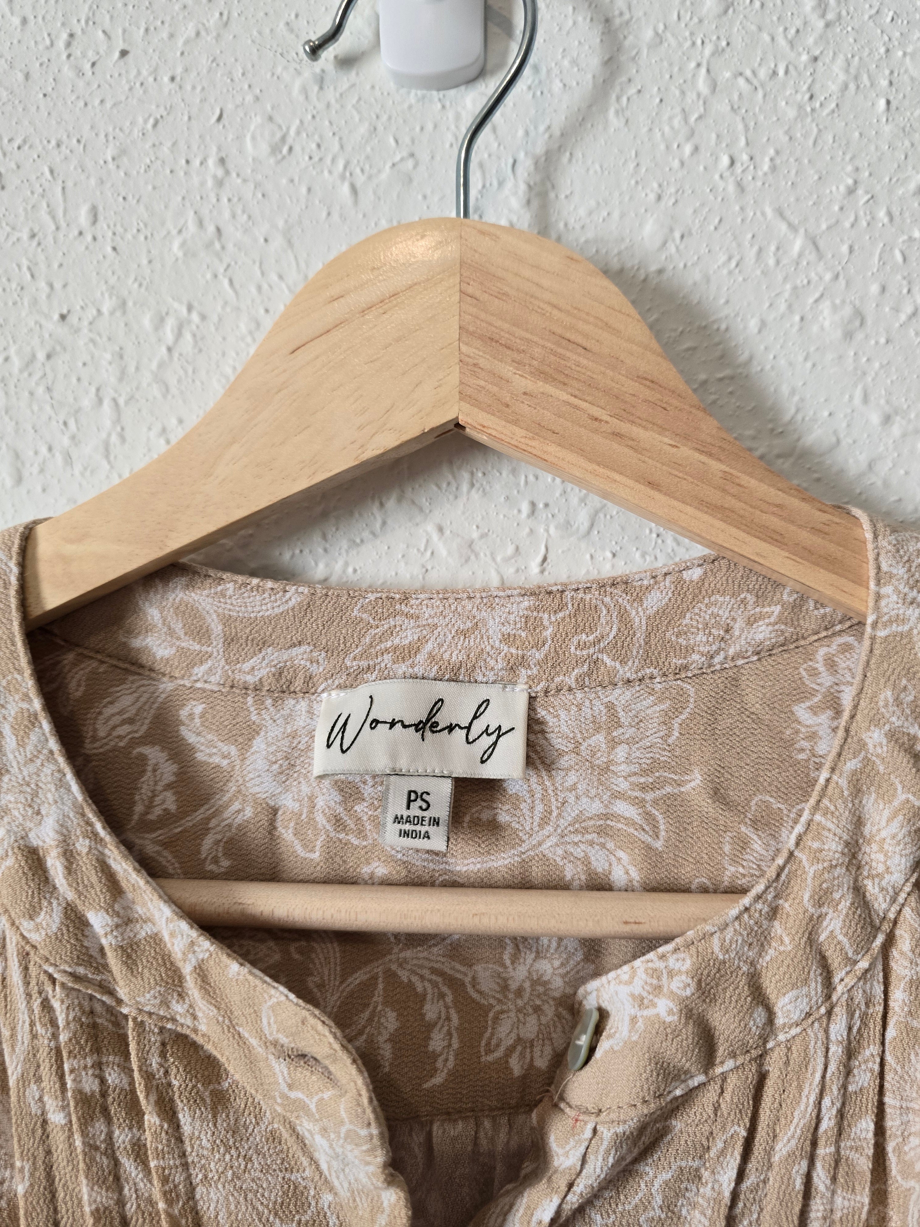 Wonderly Neutral Floral Top (SP)