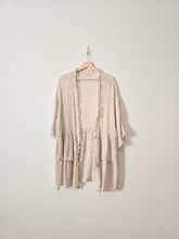 Load image into Gallery viewer, Easel Oversized Ruffle Kimono (S)
