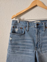 Load image into Gallery viewer, Madewell High Rise Denim Shorts (30)
