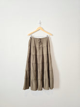 Load image into Gallery viewer, Olive Flowy Maxi Skirt (M)
