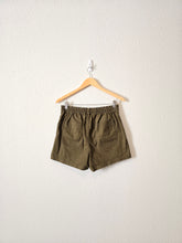 Load image into Gallery viewer, Madewell Olive Camp Shorts (S)
