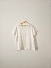 Load image into Gallery viewer, Petalura 100% Linen Tee (1X)
