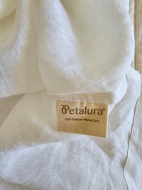 Petalura 100% Linen Tee (1X)