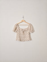 Load image into Gallery viewer, Promesa Floral Smocked Top (M)
