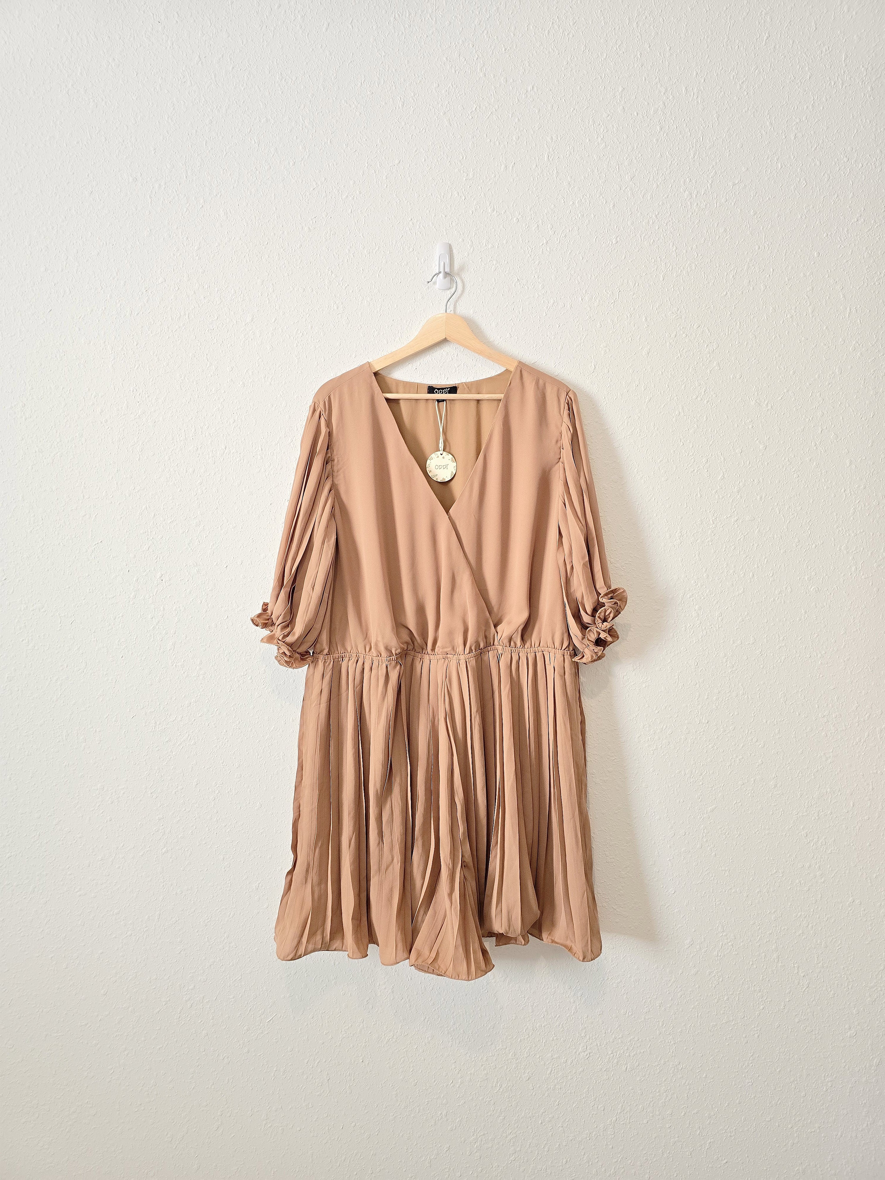 NEW Brown Pleated Romper (3X)