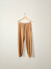 Load image into Gallery viewer, Aerie Brown Relaxed Joggers (M)
