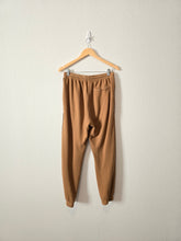 Load image into Gallery viewer, Aerie Brown Relaxed Joggers (M)
