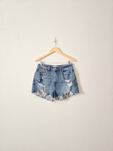 Load image into Gallery viewer, NEW Abercrombie High Rise Mom Shorts (30/10)
