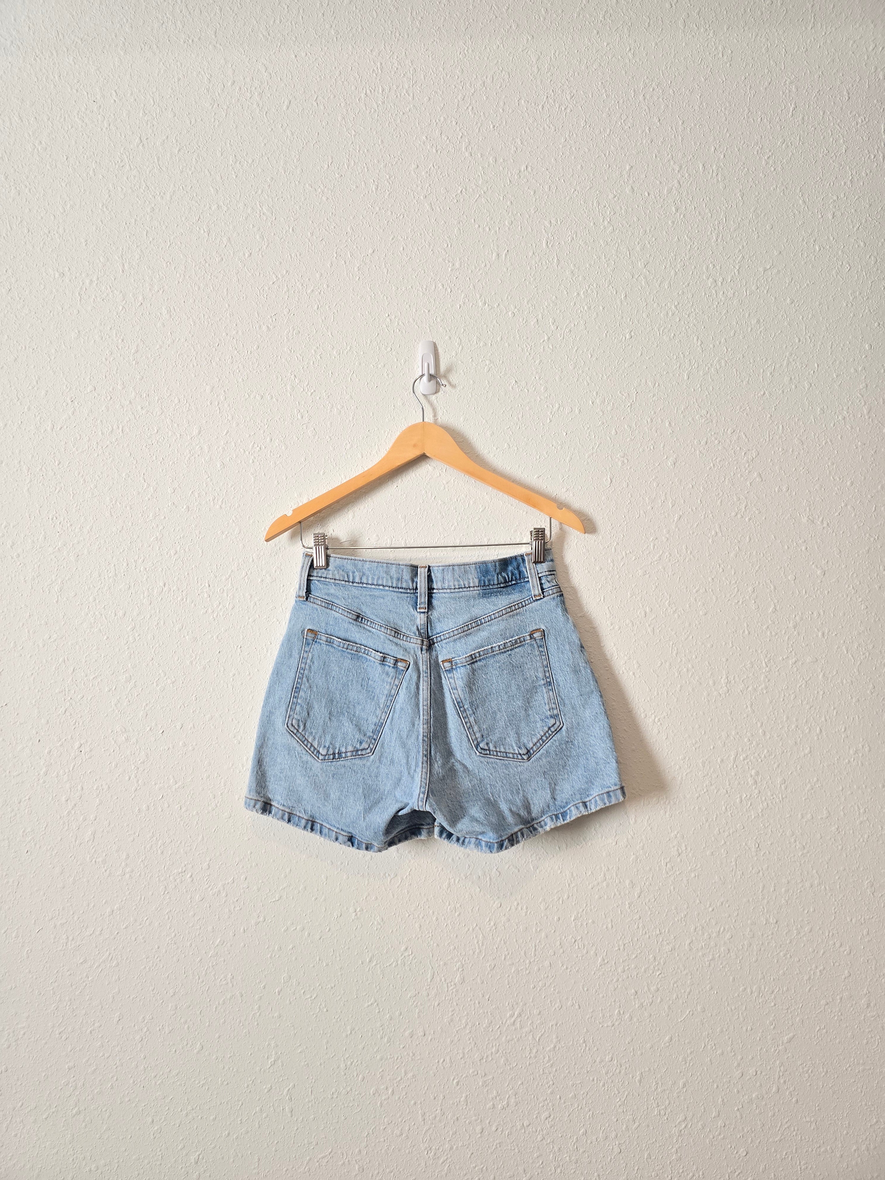 Abercrombie High Rise Mom Shorts (26/2)