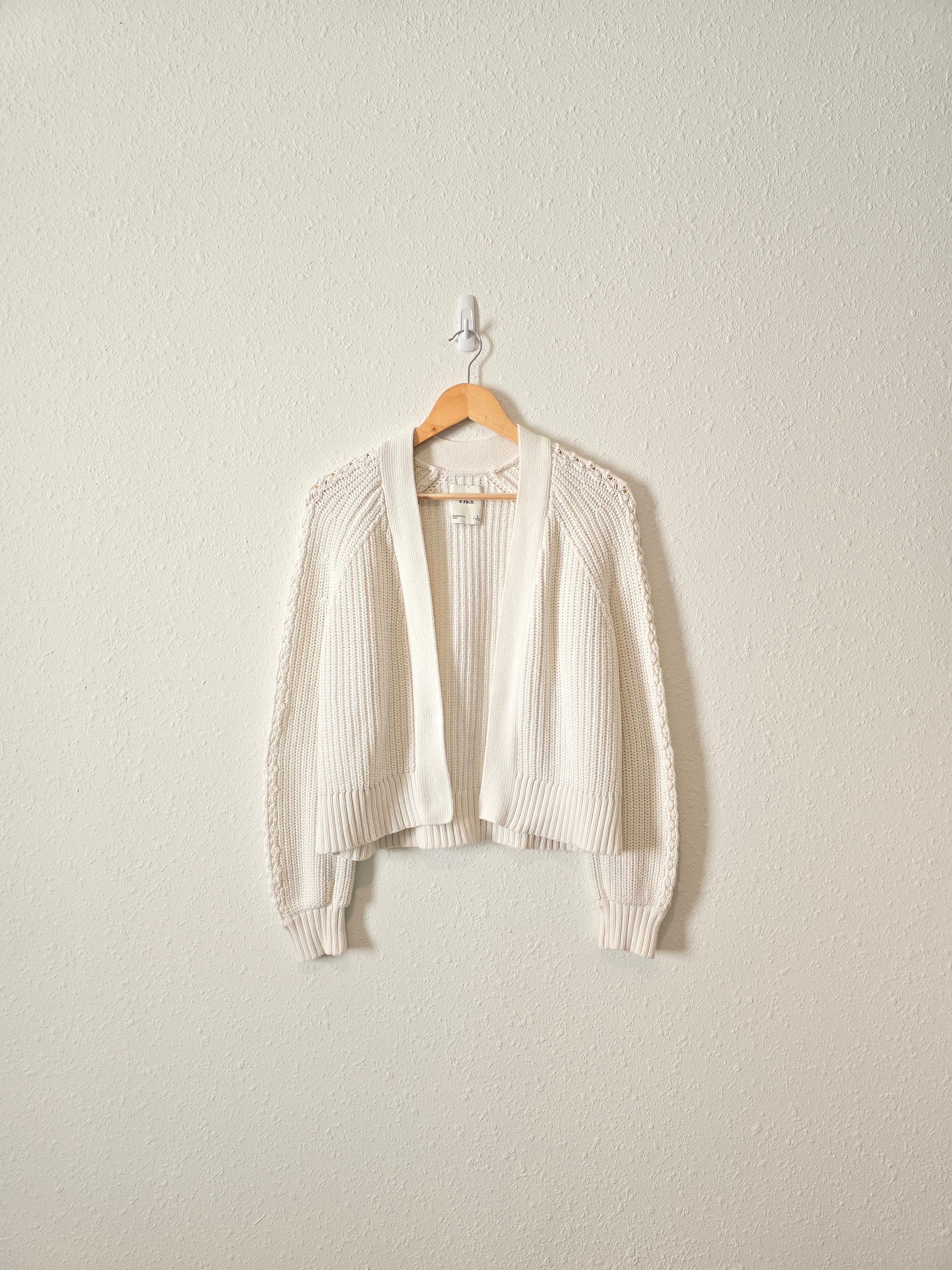 Abercrombie Chunky Knit Cardigan (S)