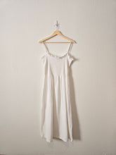 Load image into Gallery viewer, Faherty Smocked Gauze Midi Dress (M)
