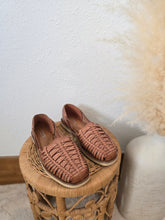 Load image into Gallery viewer, Brown Handwoven Leather Flats (7.5)
