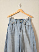 Light Wash Wide Leg Jeans (8)