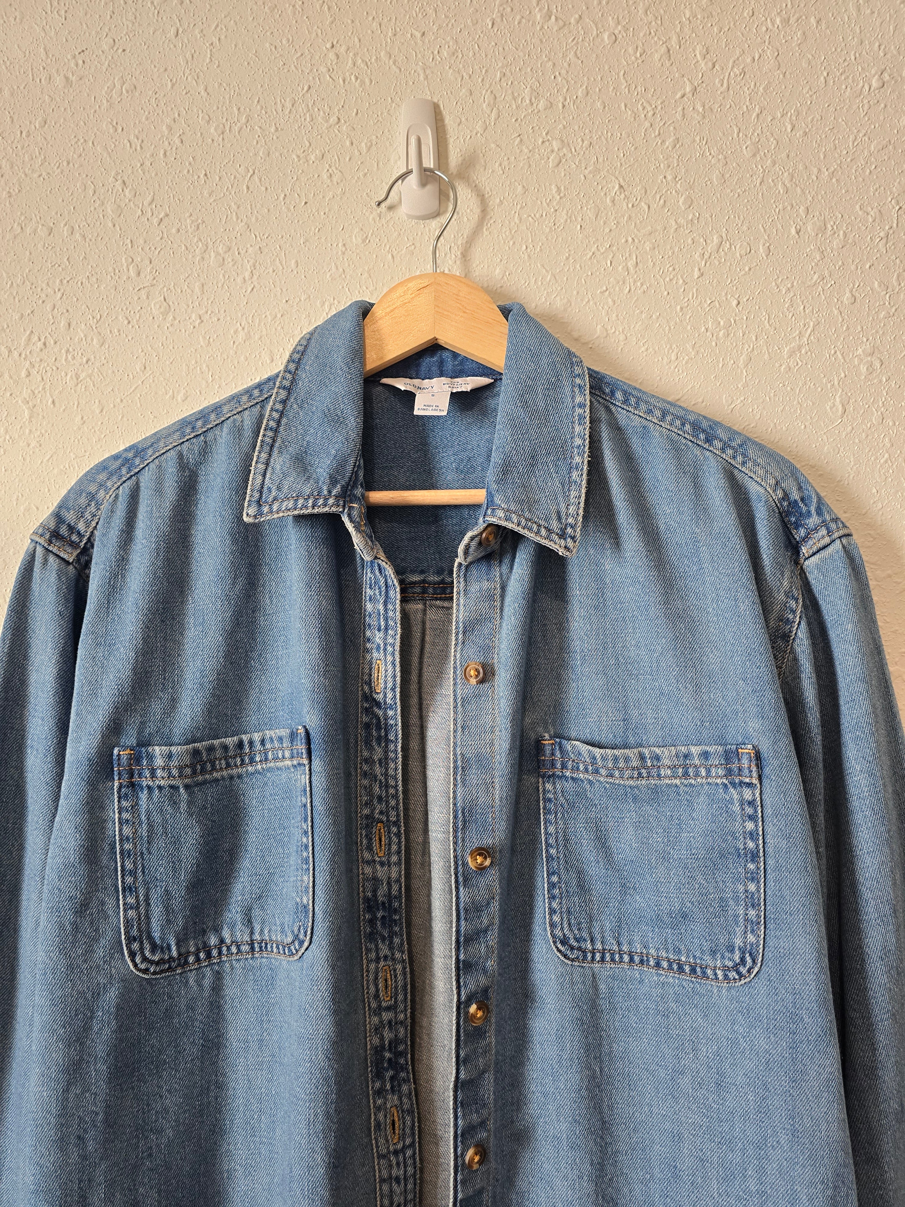 NEW Denim Boyfriend Shirt (S)