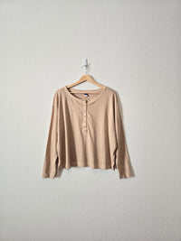 Neutral Long Sleeve Henley Tee (L)