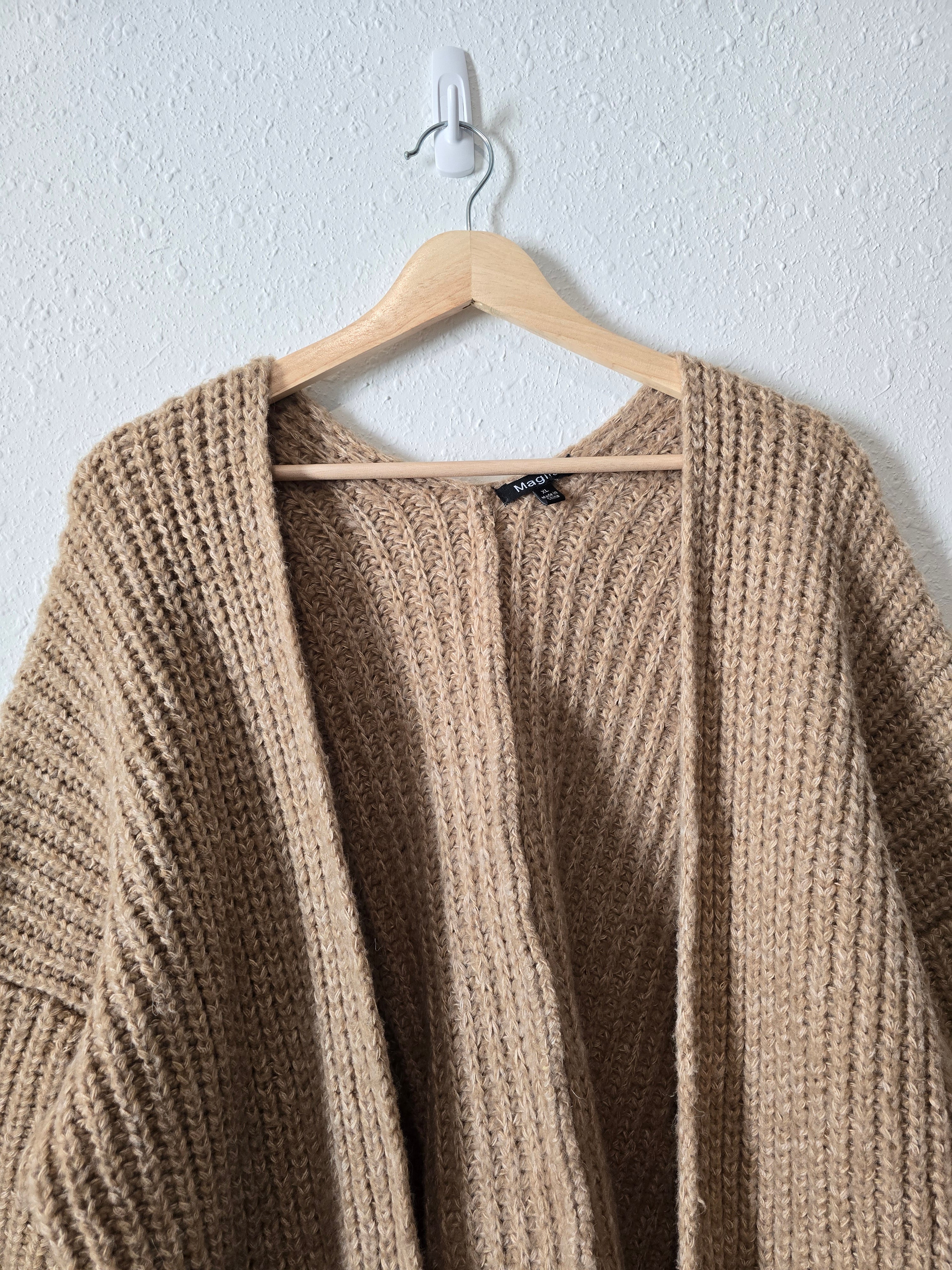 Chunky Knit Slouchy Cardigan (XL)