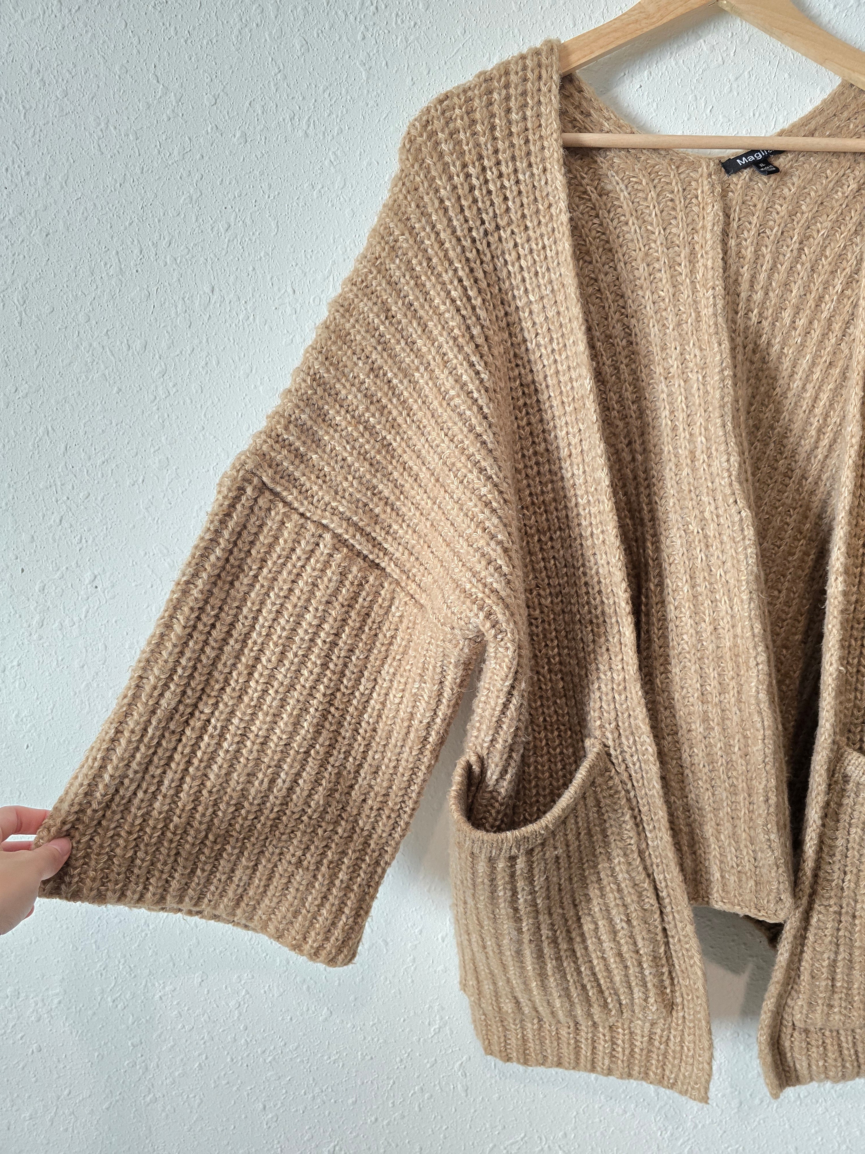 Chunky Knit Slouchy Cardigan (XL)