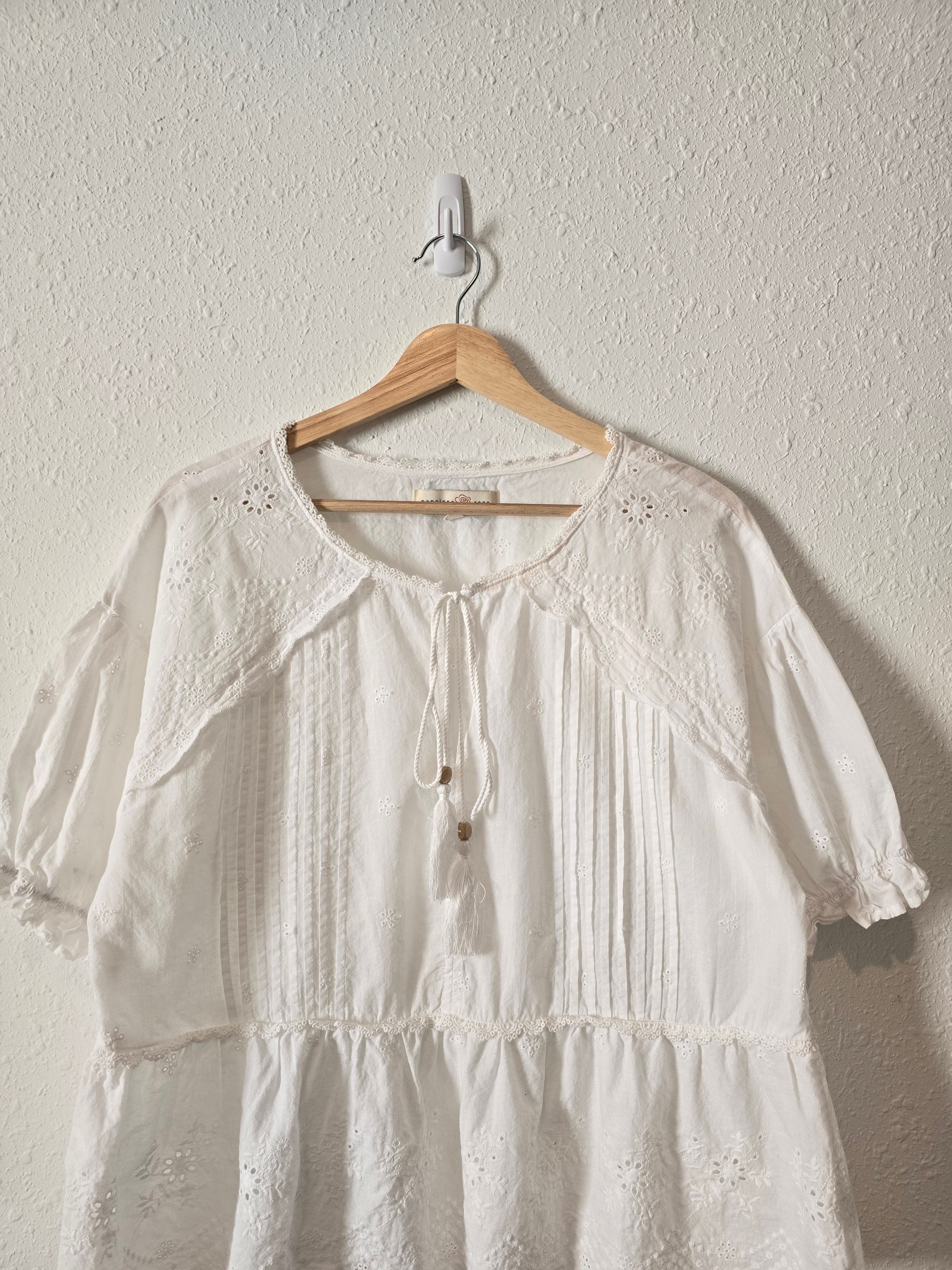 White Floral Eyelet Blouse (XL)