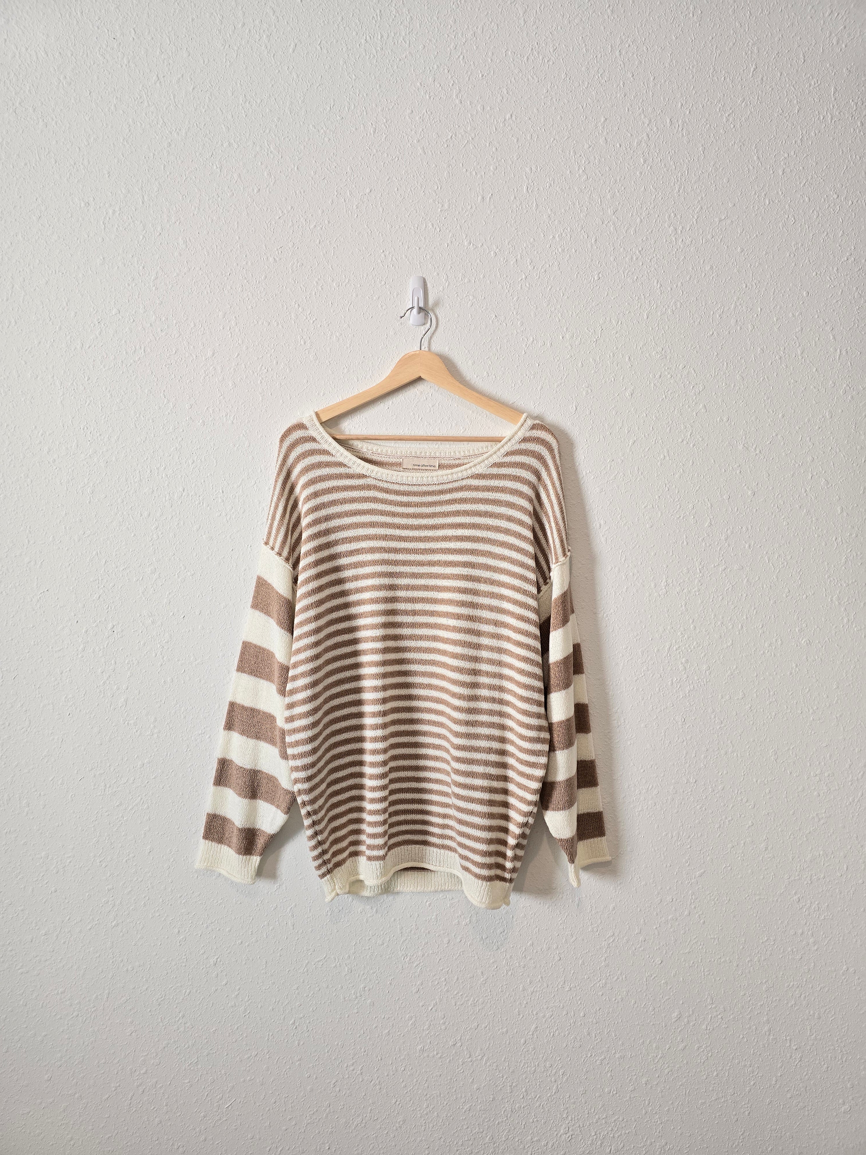 Oversized Striped Sweater (M)