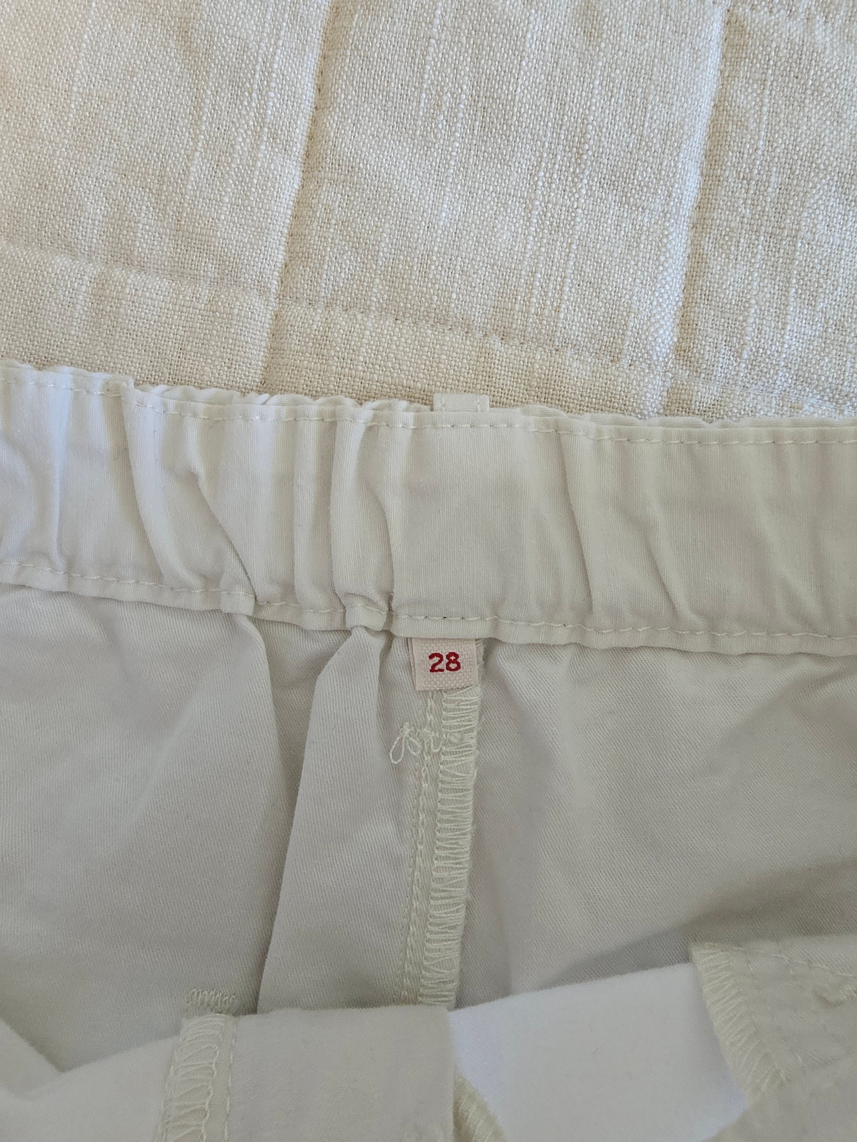 Levi's High Rise Barrel Jeans (28)