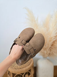 Brown Slip On Clogs (9)