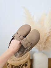 Load image into Gallery viewer, Brown Slip On Clogs (9)
