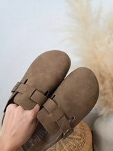 Load image into Gallery viewer, Brown Slip On Clogs (9)
