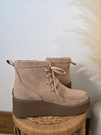 Lace Up Platform Ankle Boots (9.5)