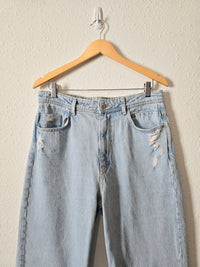 Zara Light Wash Relaxed Jeans (10)