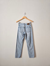 Load image into Gallery viewer, Madewell Perfect Vintage Jeans (24)
