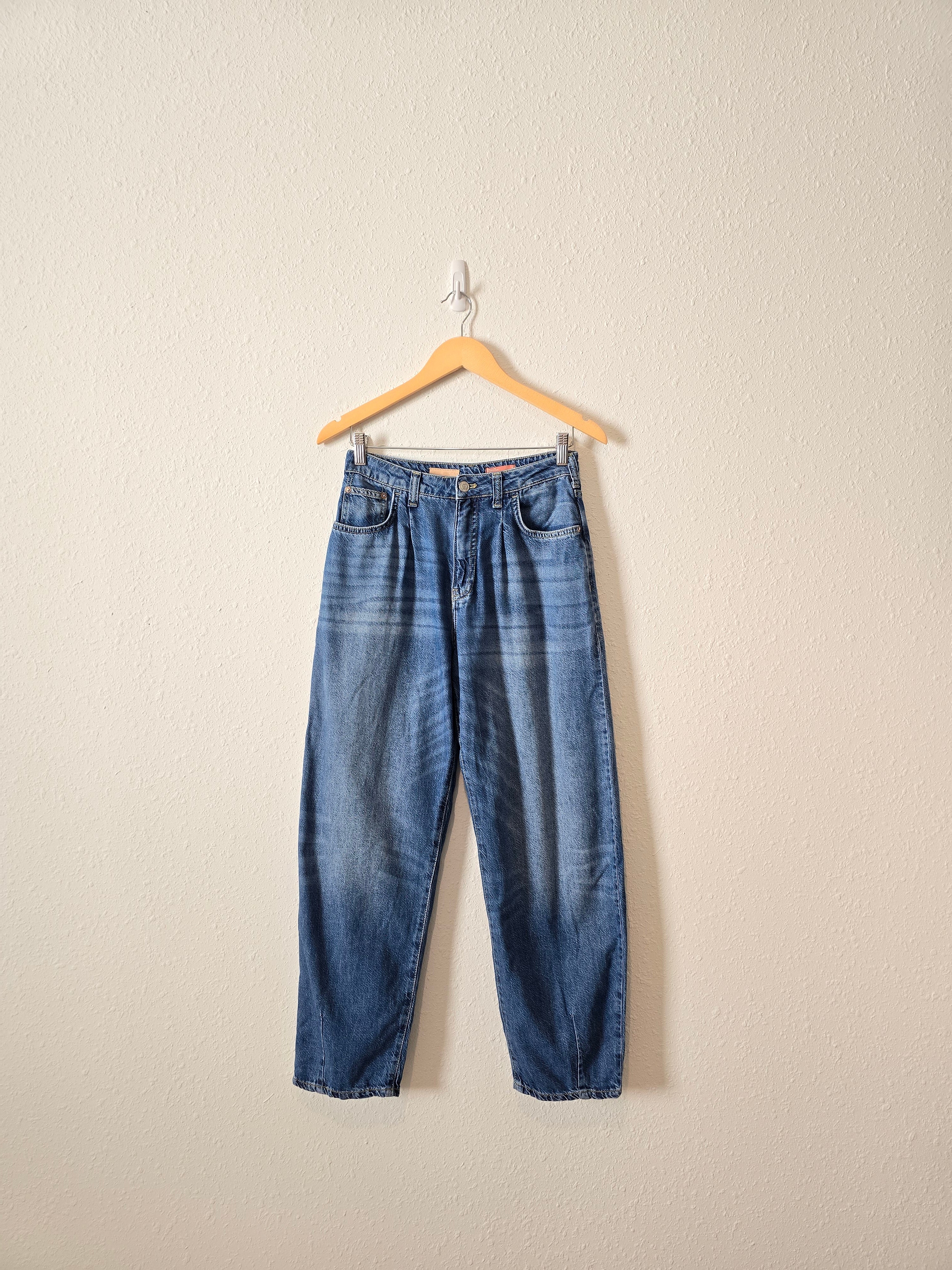 Anthropologie Relaxed Barrel Jeans (28)